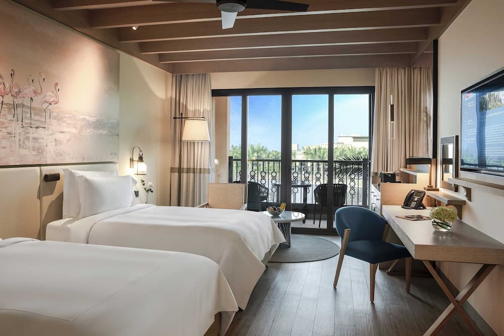 Guest Room with Balcony Twin Bed