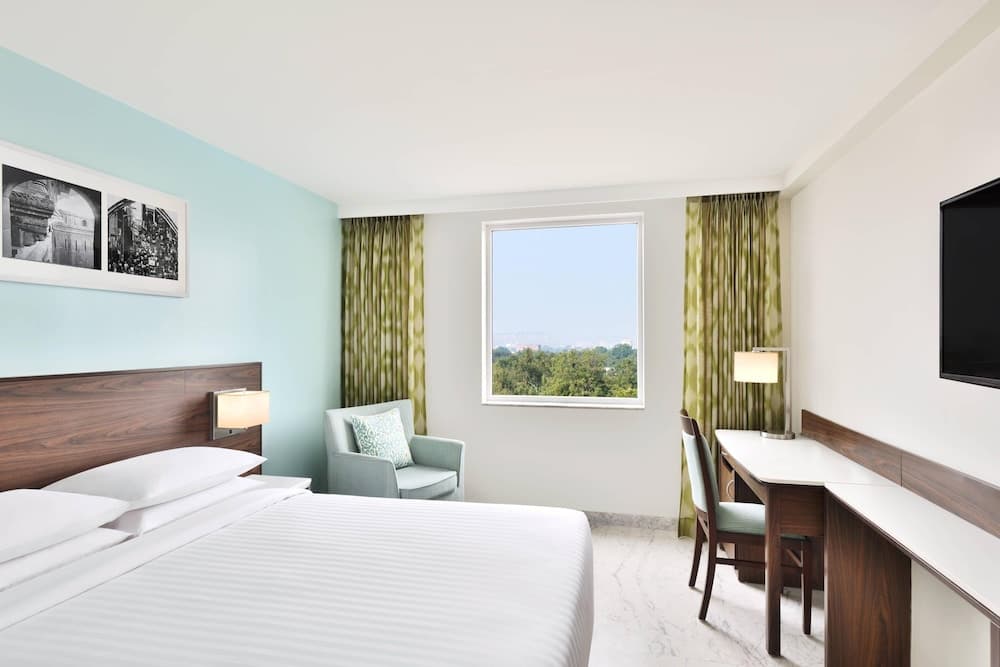 Executive Queen Room