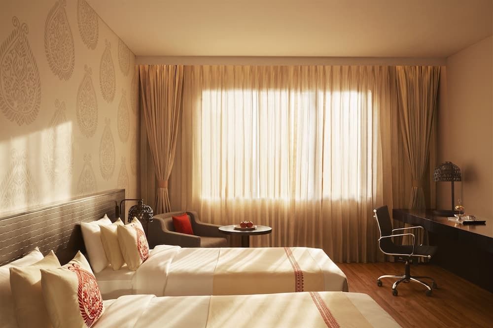Premium Room, 1 King Bed, Hill View (Indulgence)