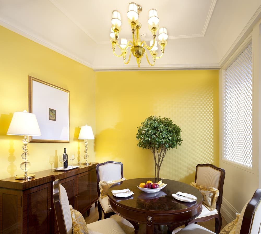 Suite King City View Room