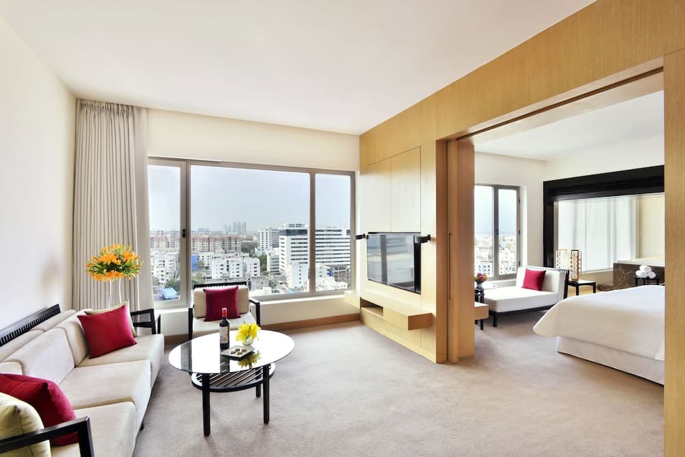 Twin Pool View Room
