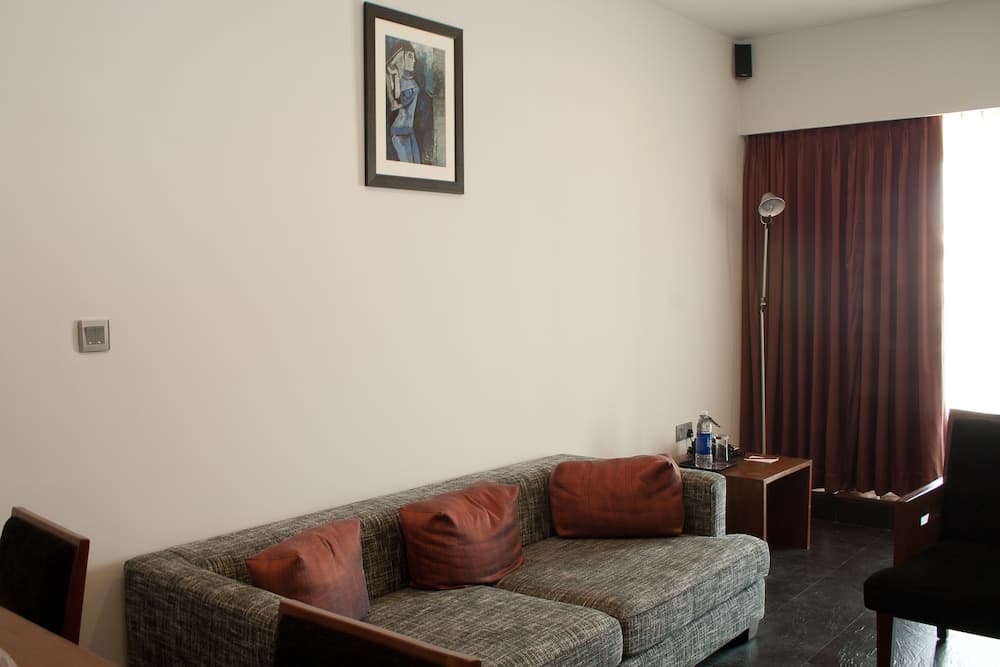 Suite King Room