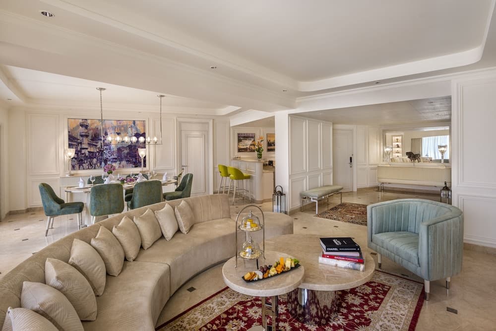 Presidential King Room