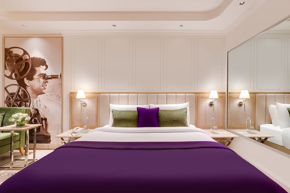 Premium King Room