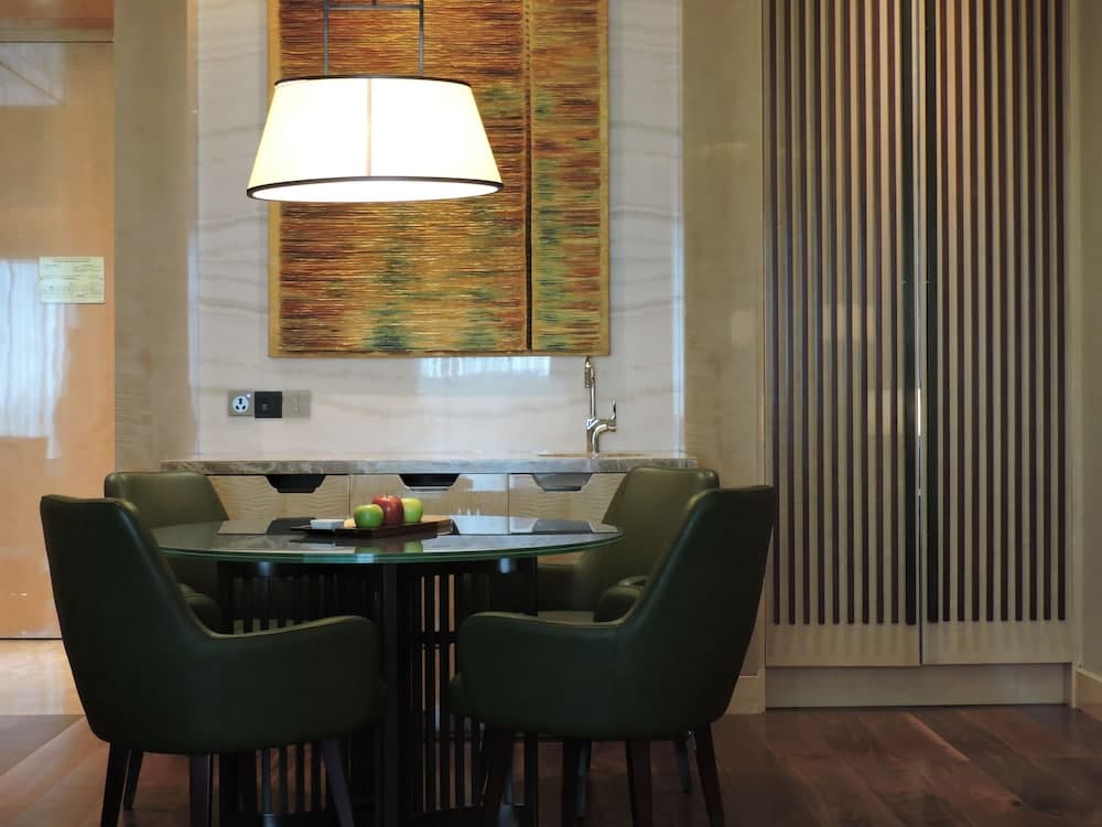 Suite King Room