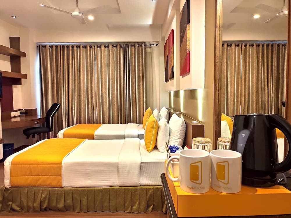Club Twin Room