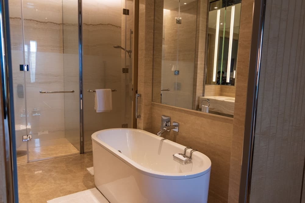 Executive King Room