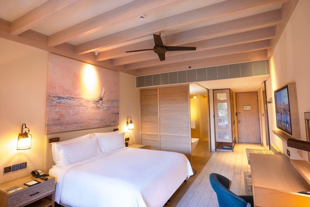Resort Room with Terrace Or Balcony King Bed