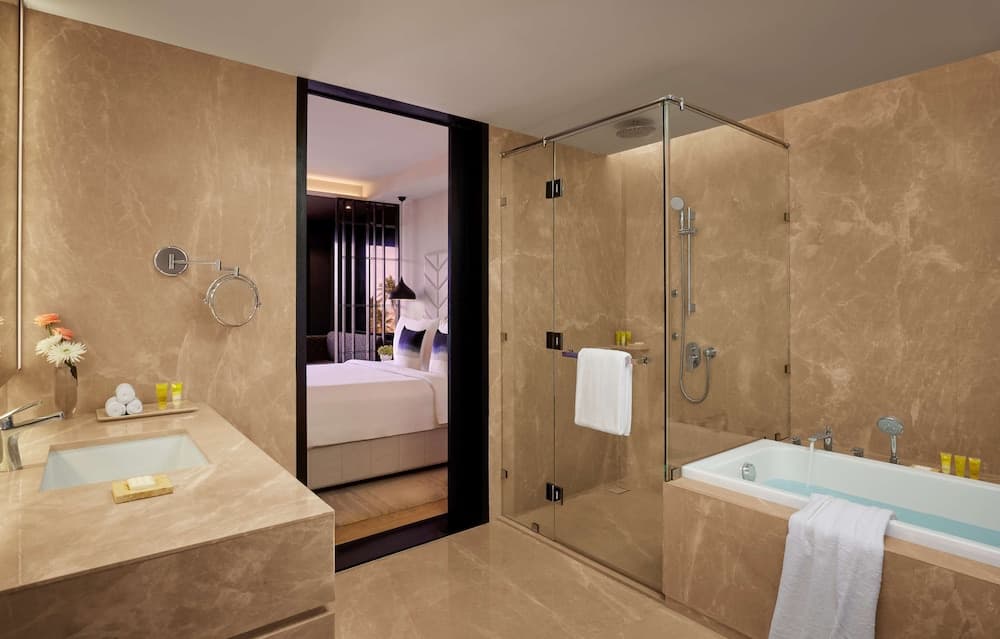 Suite King Room