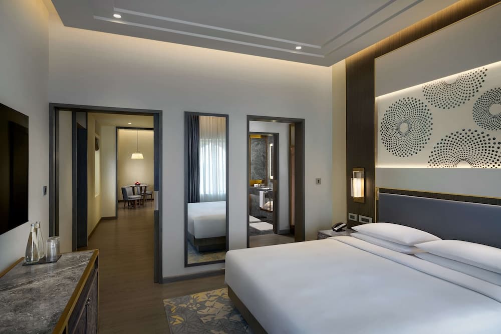 Suite King Room
