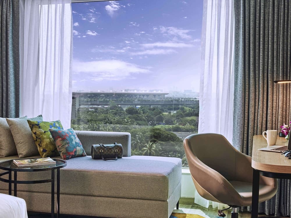 Executive King Room