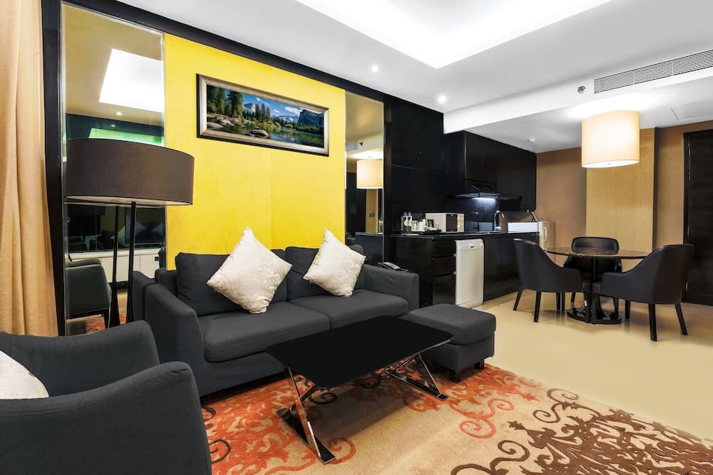 Suite King Room