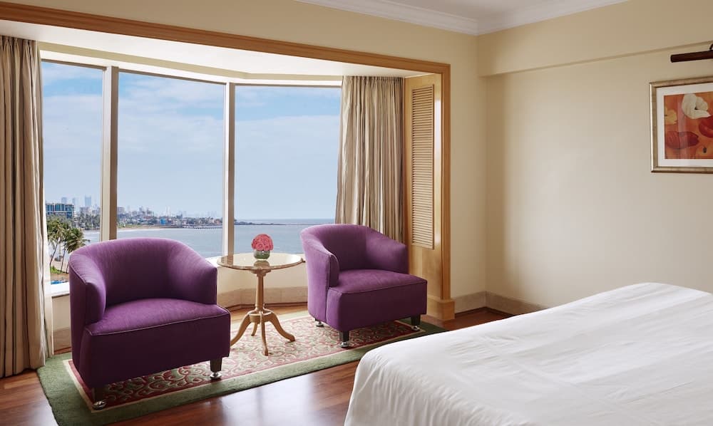 Premium Room with Partial Sea View