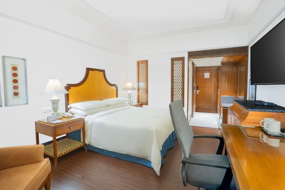 Executive Queen Room