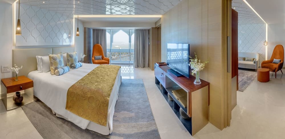 Suite King Sea View Room