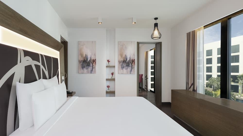 Suite King Room
