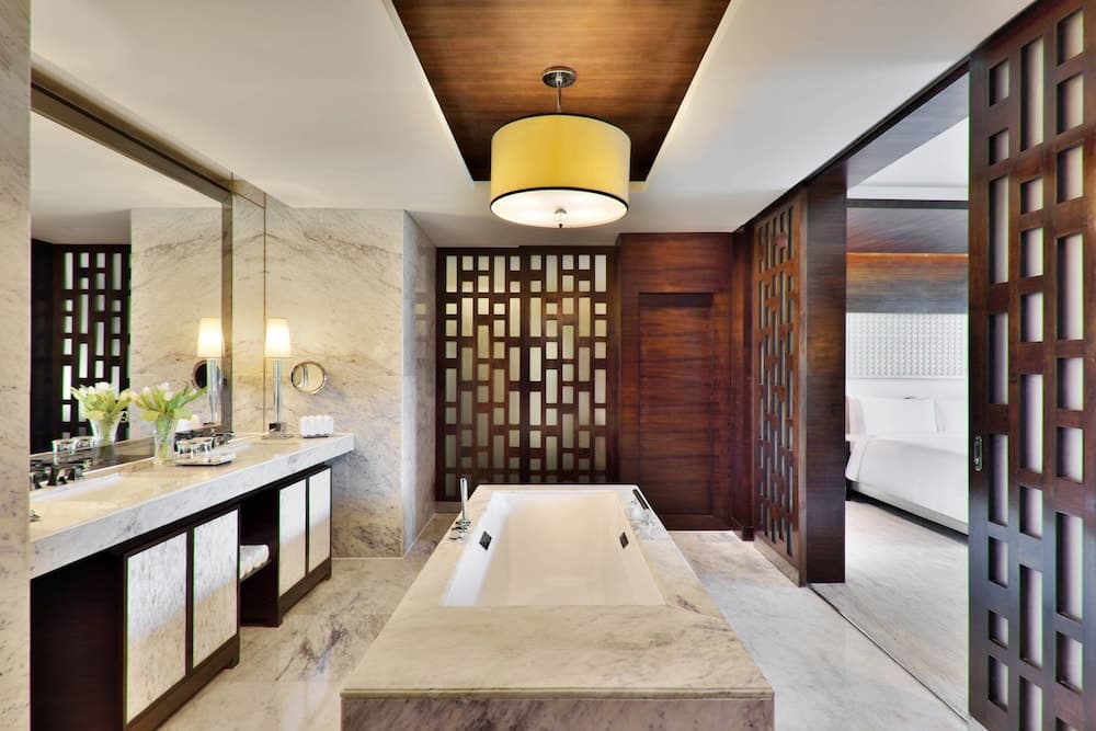 Suite King Room