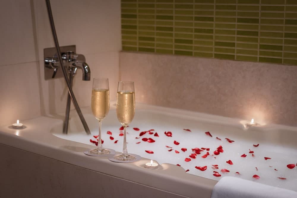 Premier King Balcony Room