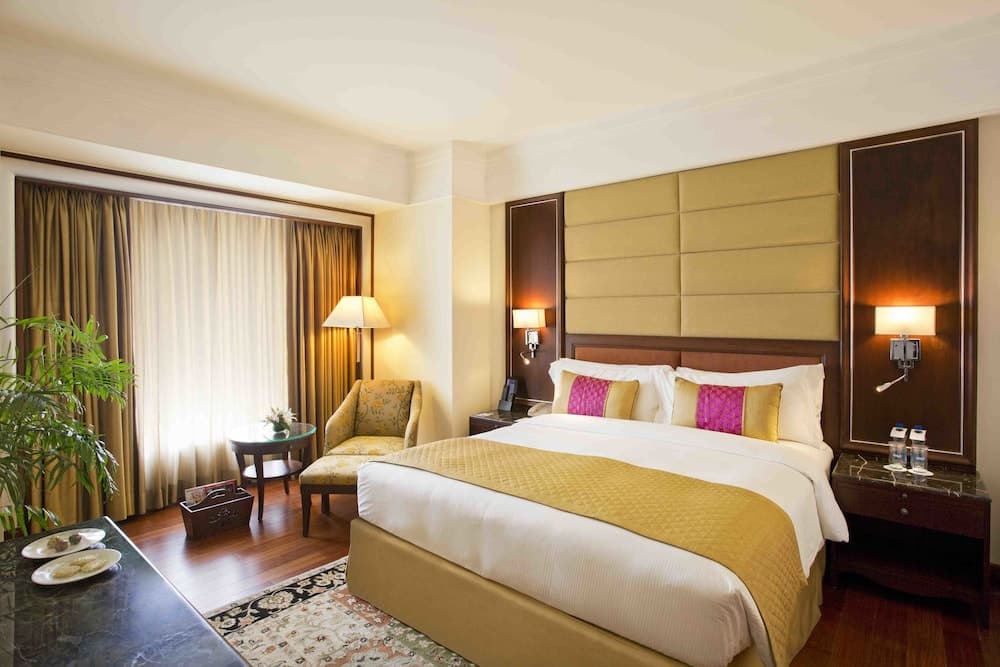 Suite King Room