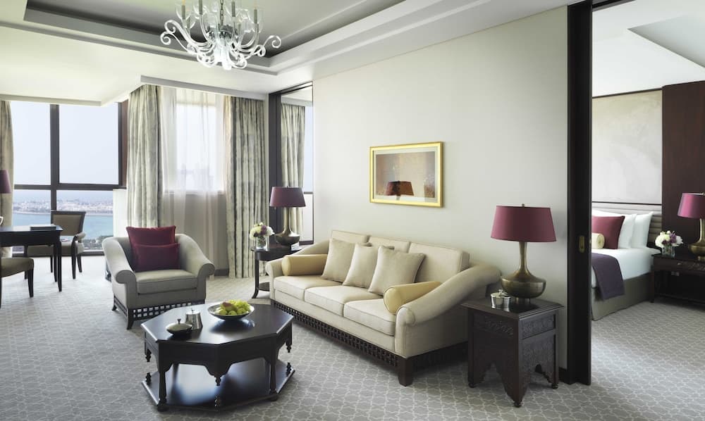 Suite King Sea View Room