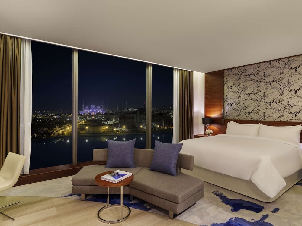King Smoking Room