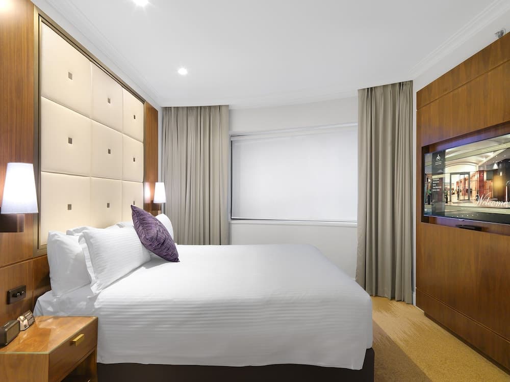 Club King High Floor Room