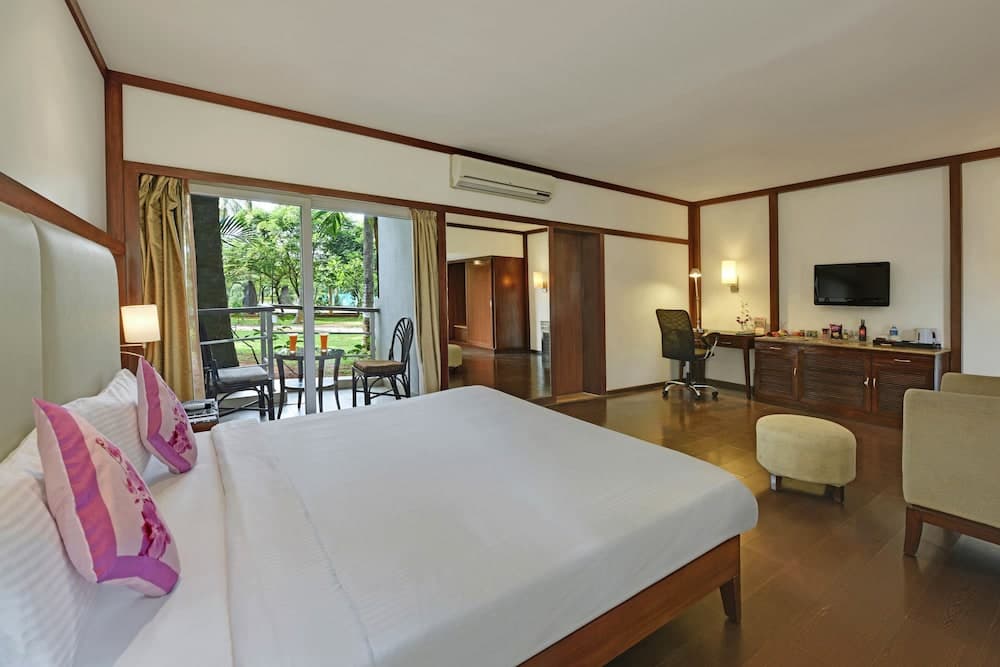 Superior King Room
