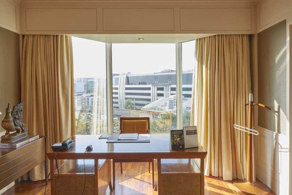 Royal King Room
