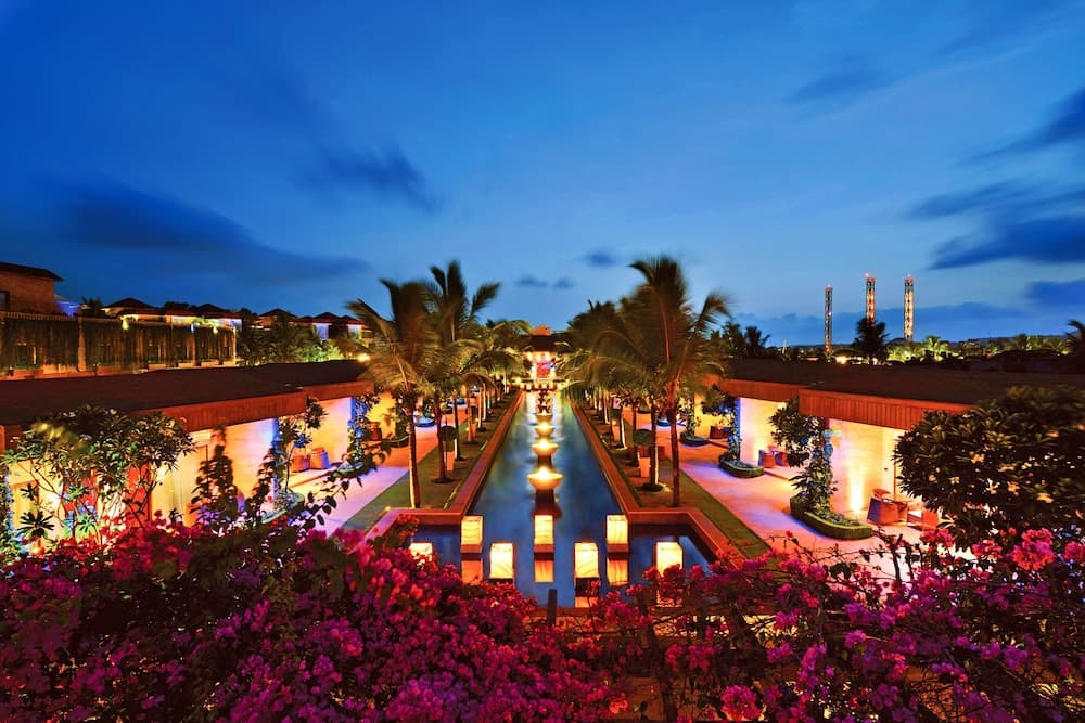 Della Resorts