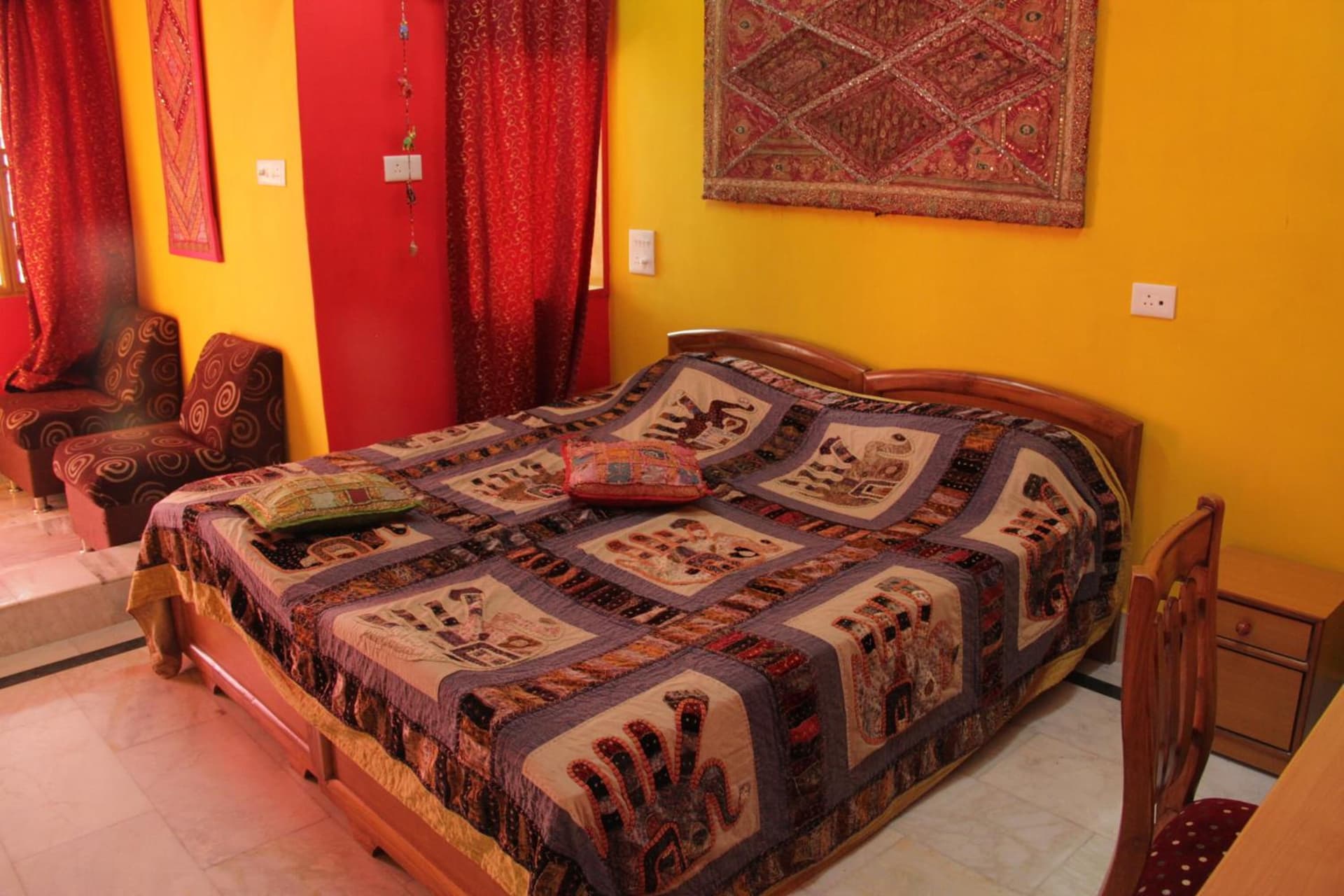 Deluxe Double Deluxe Room with Ganga View and Balcony