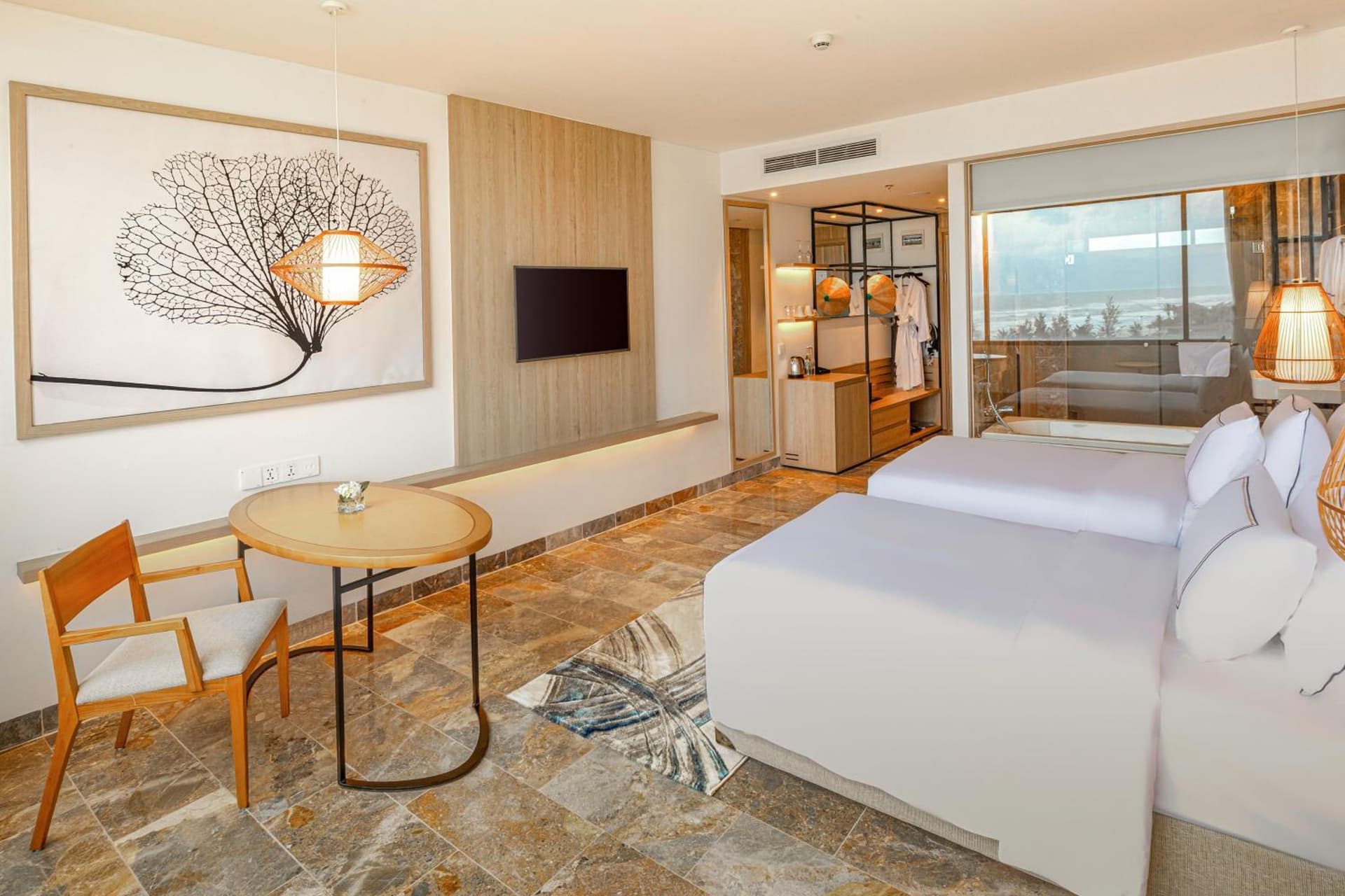 Deluxe Double or Twin Room with Bathtub