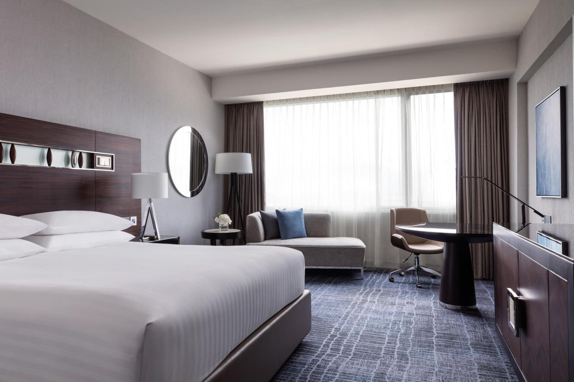 1 King Bed, Room