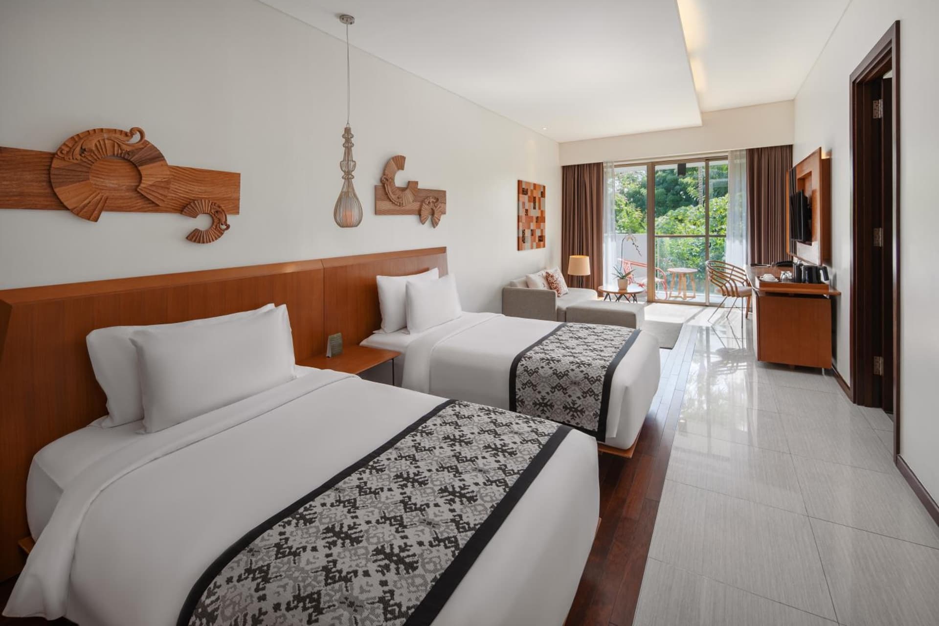 Deluxe Double or Twin Room