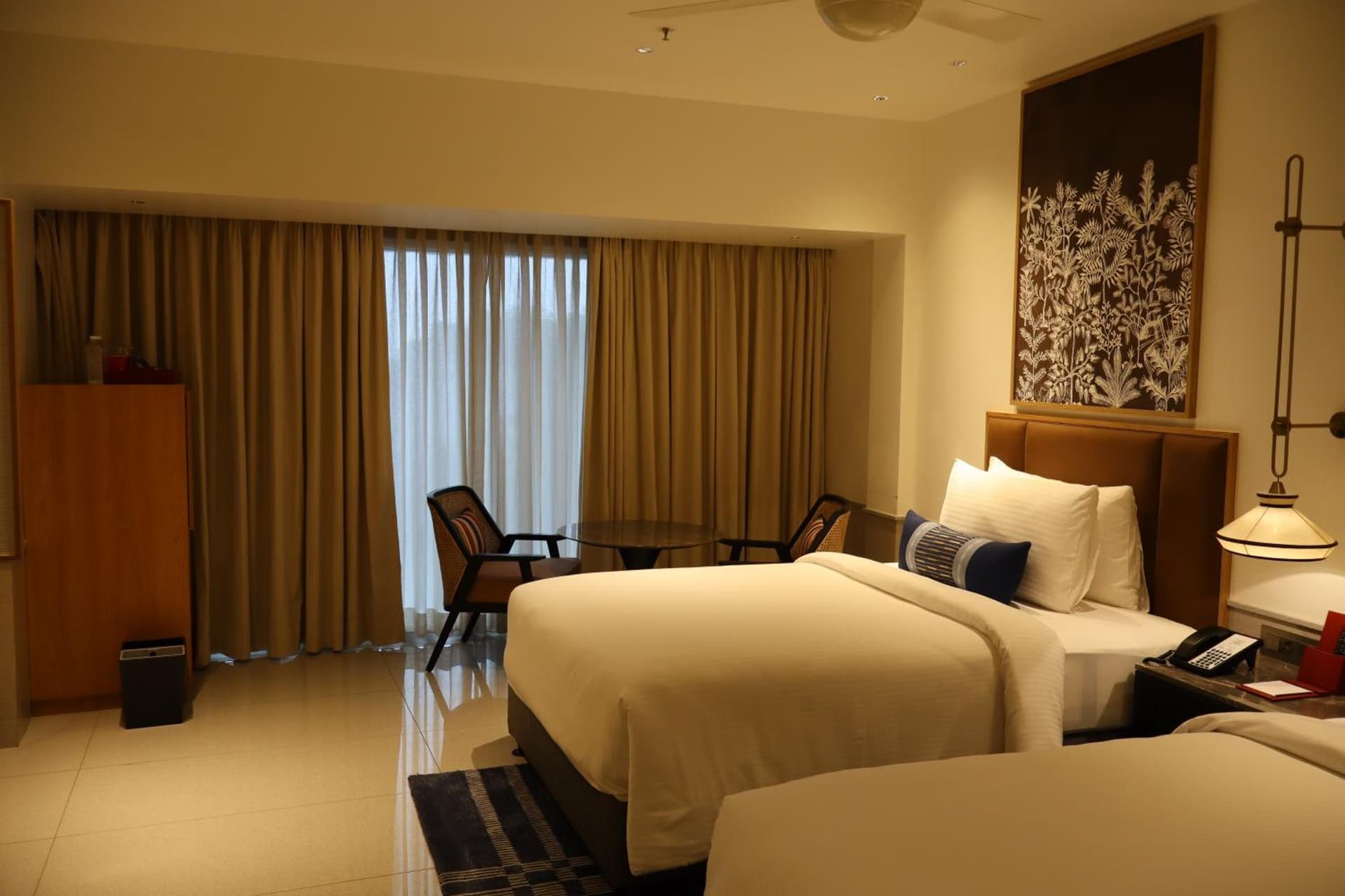 Valley Room