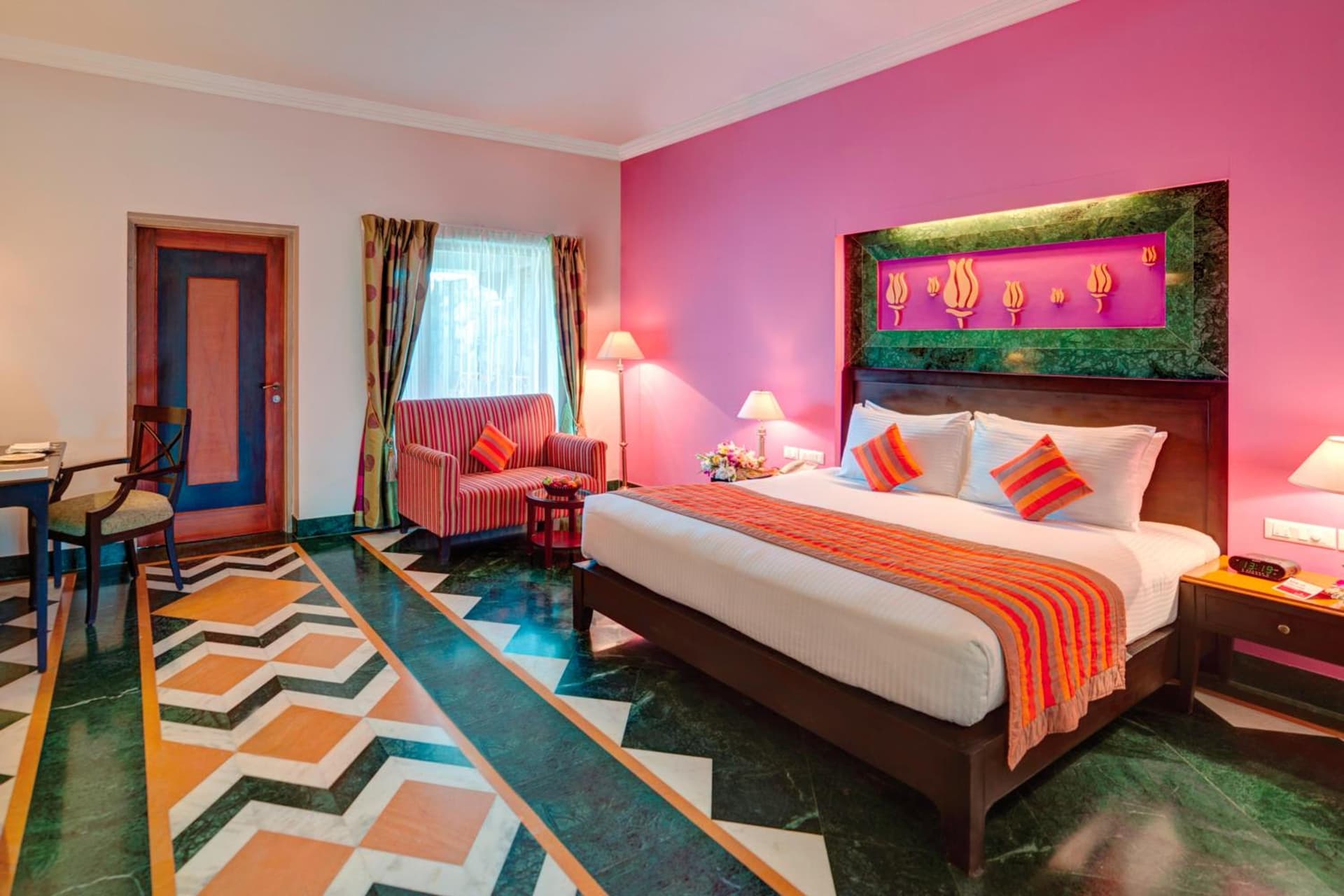 Deluxe Twin City View Accessible Room