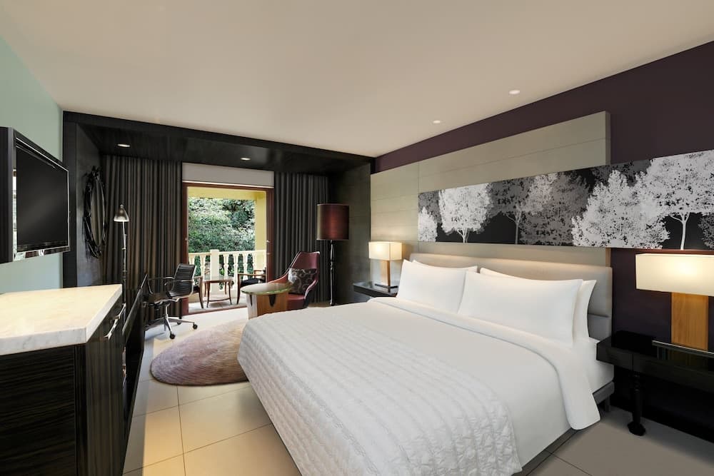 Superior Room, 1 King Bed