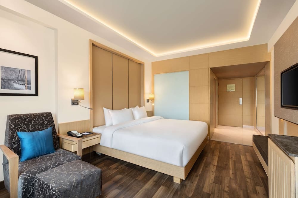 Superior King Room